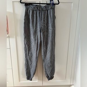 Lululemon stretch high rise jogger *full length